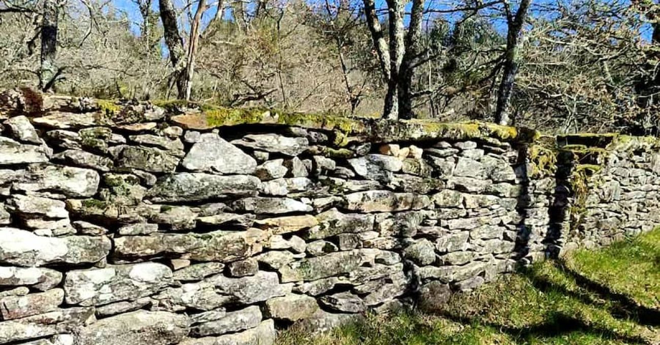 Muro en el camino Muro en el camino