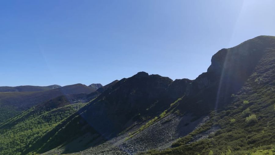 Tres obispos